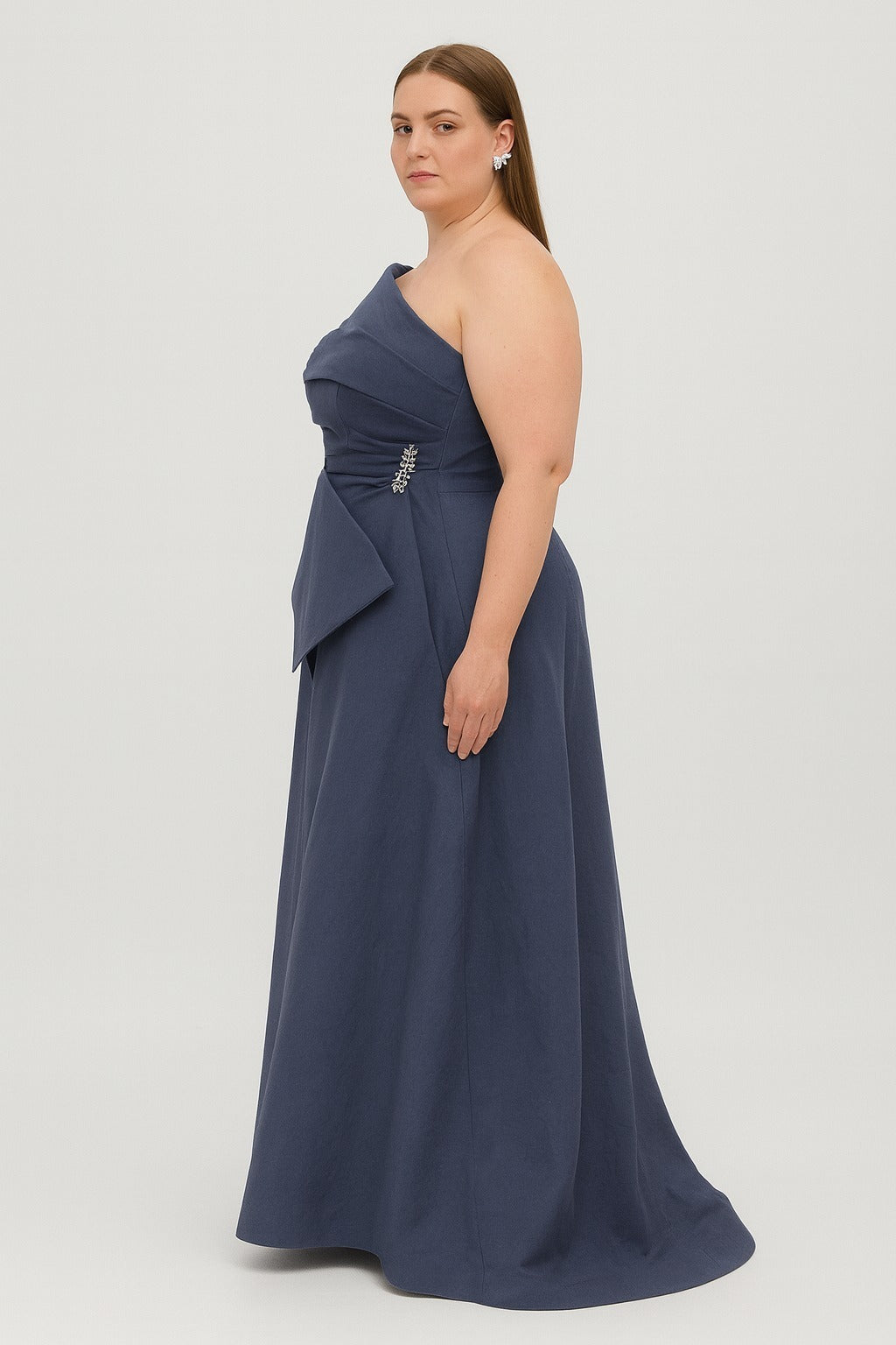 Archer Floor Grazing Gown in Navy